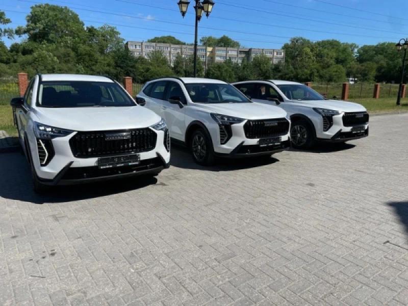 Amber Car Rent: Ваш надежный спутник в дороге