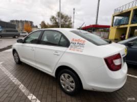 Антон Новохатский