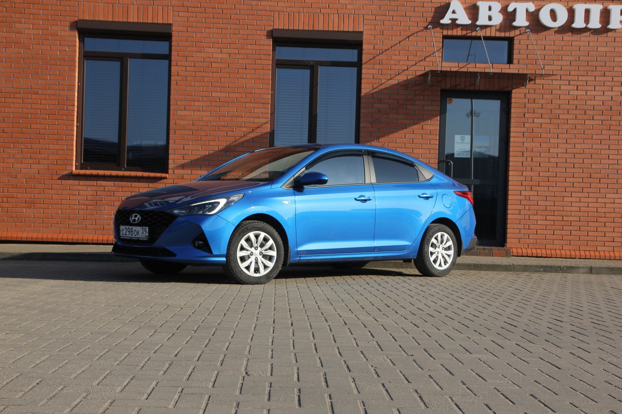 Машина Hyundai Solaris '24