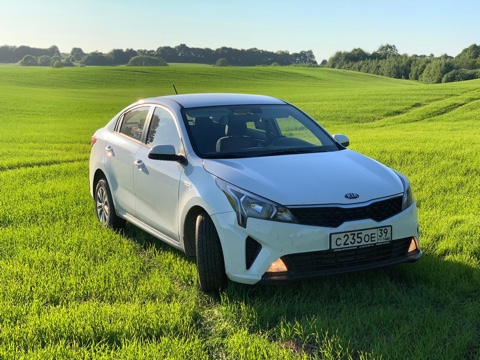 Машина Kia Rio '25