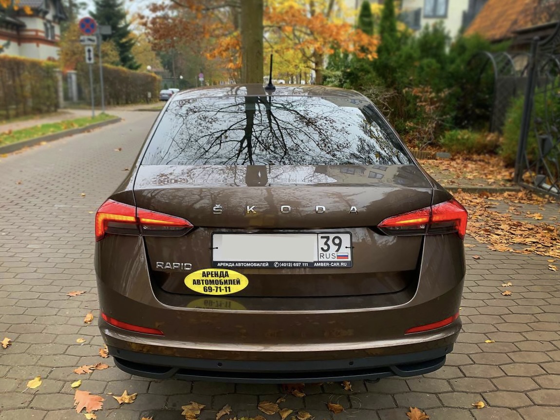 Машина Skoda Rapid '22